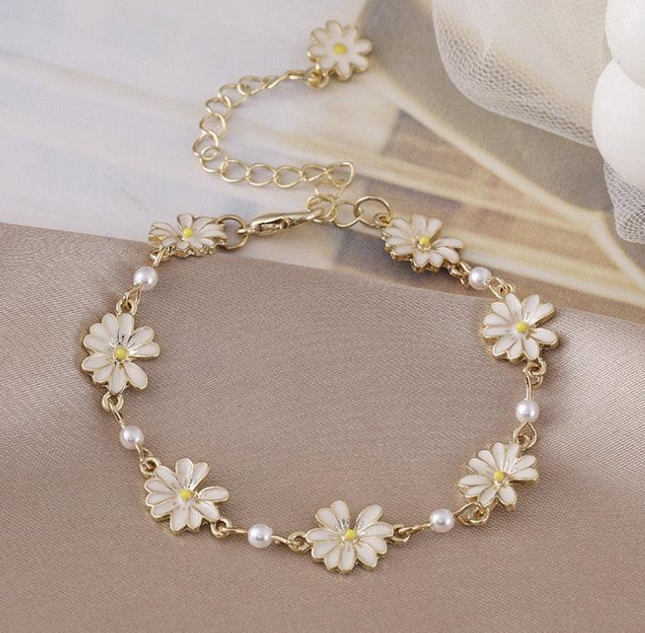 Fashion Sweet Daisy Flower Charm Bracelet - Minimalist Flowers Pearl Women Party Banquet Statement Jewellery - The Jewellery Supermarket
