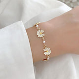 Fashion Sweet Daisy Flower Charm Bracelet - Minimalist Flowers Pearl Women Party Banquet Statement Jewellery - The Jewellery Supermarket