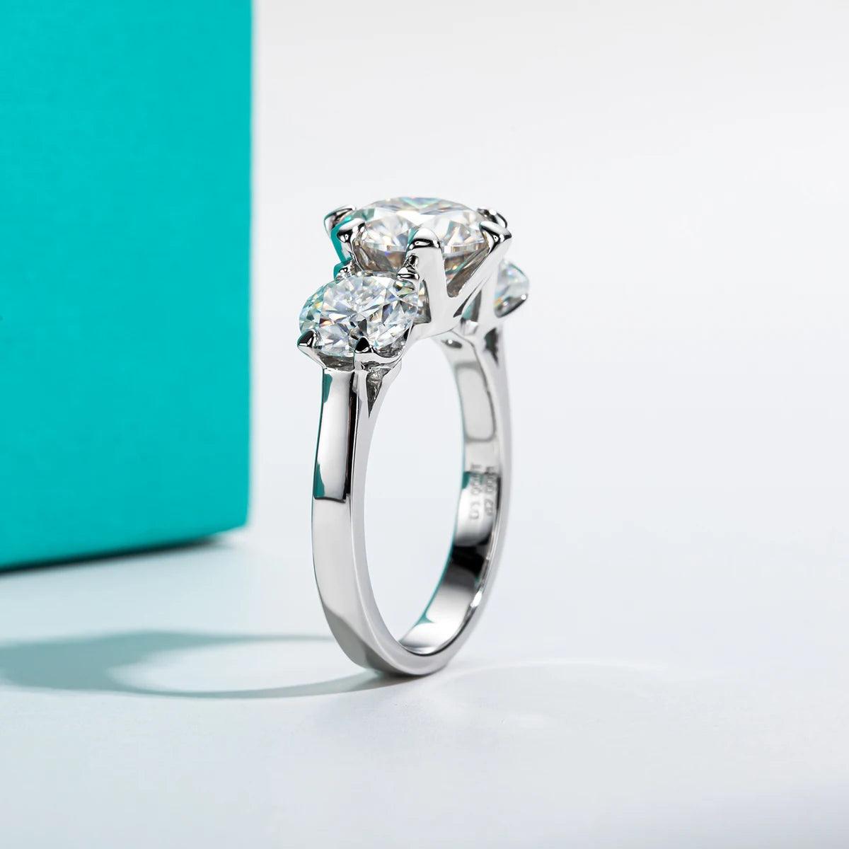 Beautiful 5ct D Colour Three Stone Moissanite Diamonds 18GP Silver Engagement Wedding Promise Rings GRA Jewellery