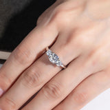 Awesome 1.6cttw D Colour Moissanite Diamonds Engagement Rings For Women 925 Silver Promise Wedding Fine Jewellery