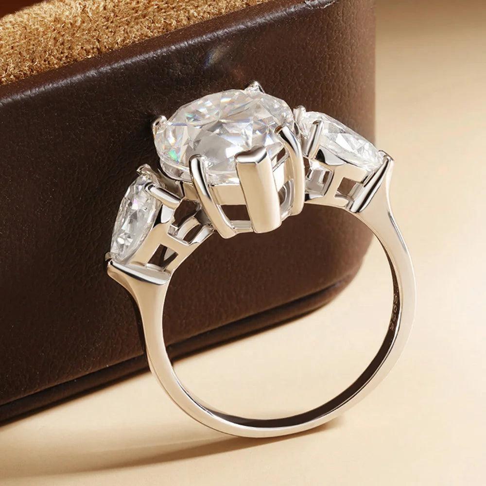 Waterdrop Shape 3 Stones 8 Carat Pear Cut Silver Moissanite Rings, 18K Gold Plated Engagement Wedding Jewellery