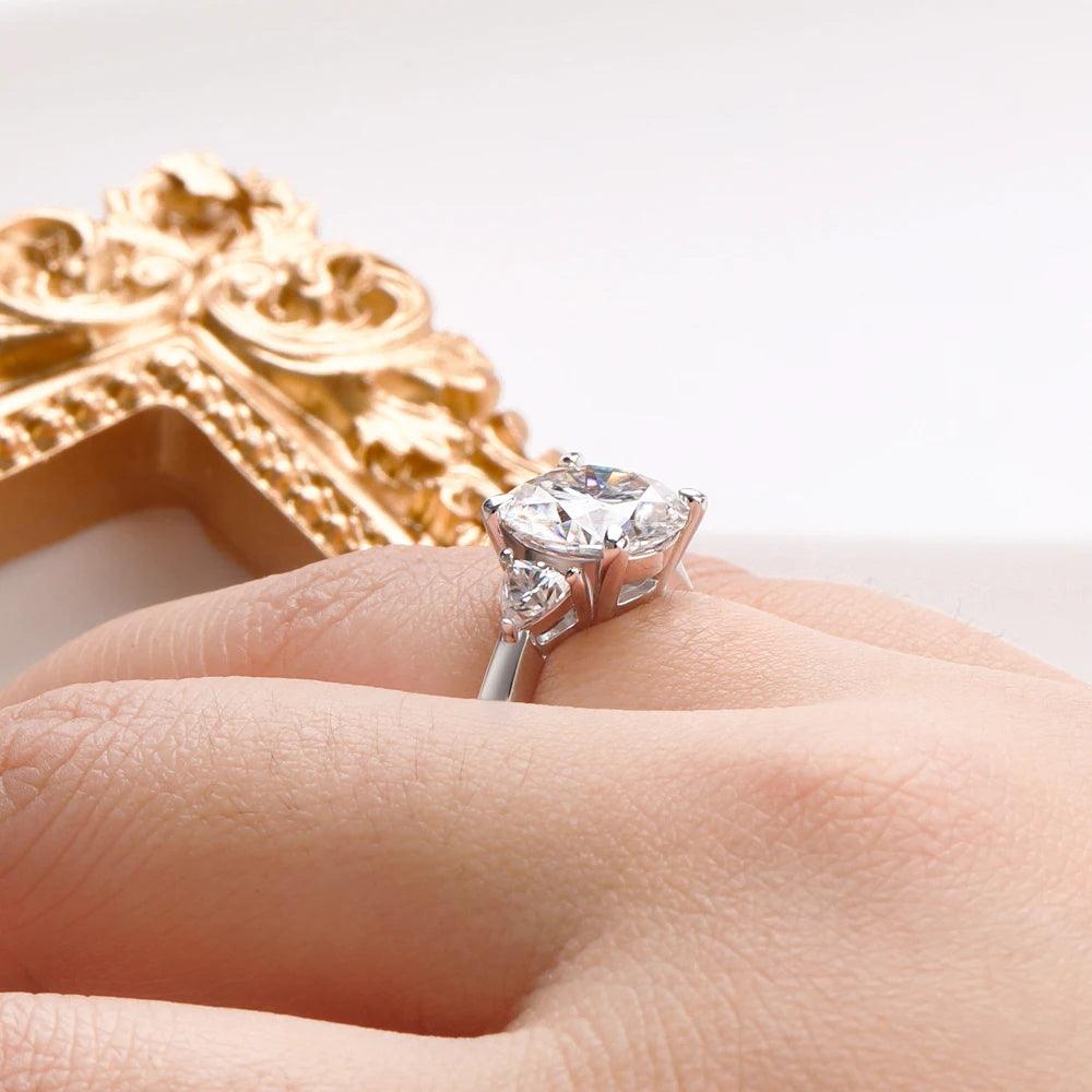 Amazing 3-Stone Round Cut 4.6CT Moissanite Diamond Rings - S925 Silver Wedding Engagement Jewellery With GRA