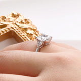 Amazing 3-Stone Round Cut 4.6CT Moissanite Diamond Rings - S925 Silver Wedding Engagement Jewellery With GRA