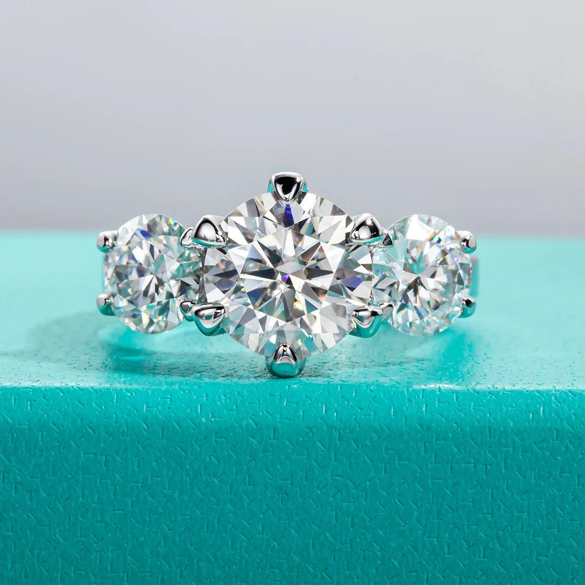 Beautiful 5ct D Colour Three Stone Moissanite Diamonds 18GP Silver Engagement Wedding Promise Rings GRA Jewellery