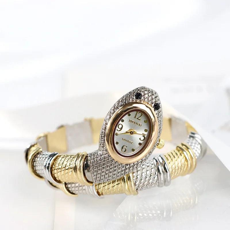 Classic Creative Design Snake Shape Watch for Women. Gold Bracelet Bling bling Diamonds Quartz Ladies Watches