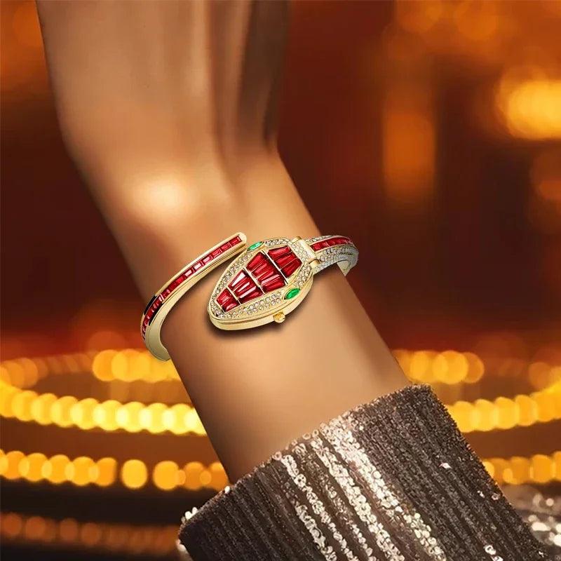 New Luxury Exquisite Fashionable Elegant Women Quartz Snake Design Personalized Small dial Wrist Watches