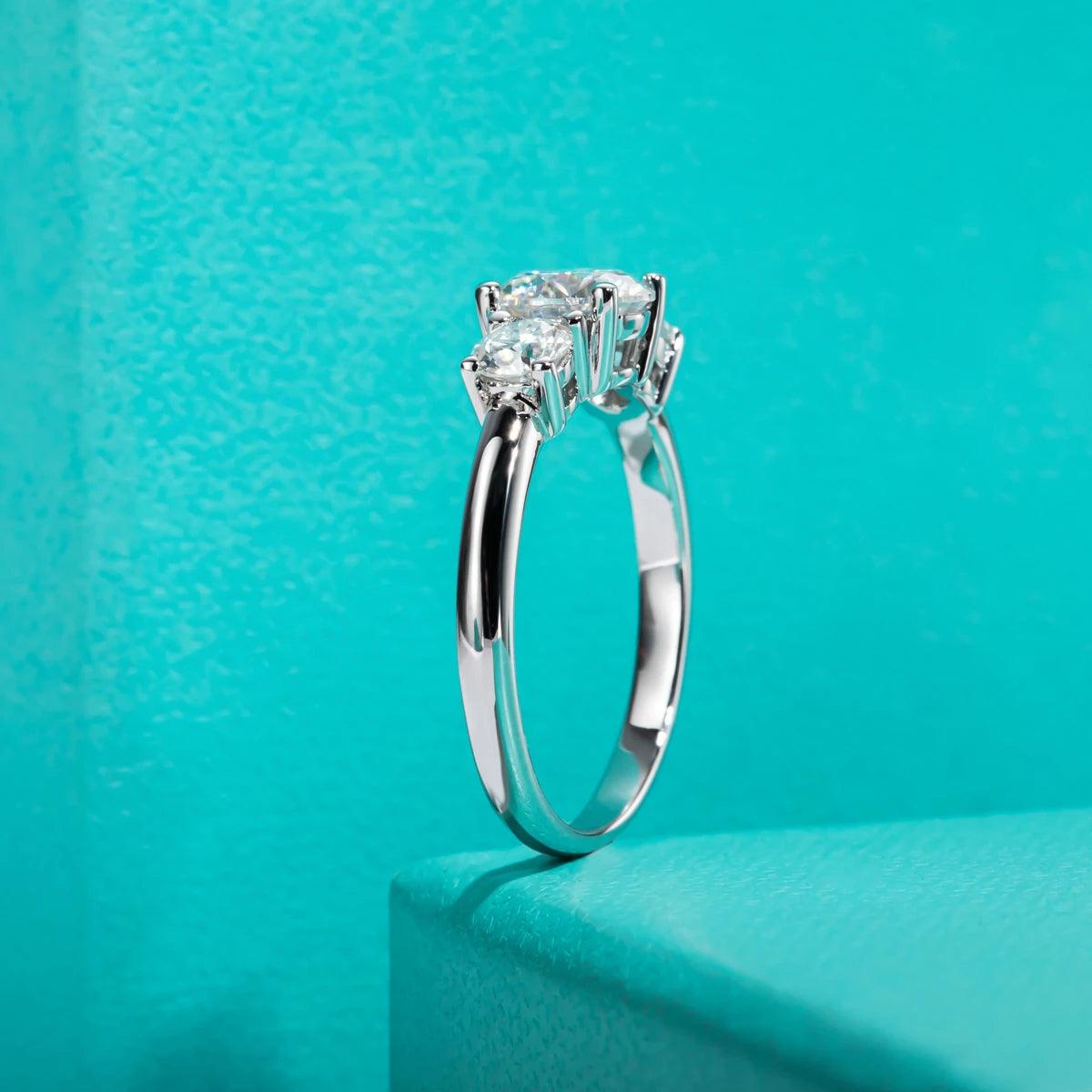 Awesome 1.6cttw D Colour Moissanite Diamonds Engagement Rings For Women 925 Silver Promise Wedding Fine Jewellery
