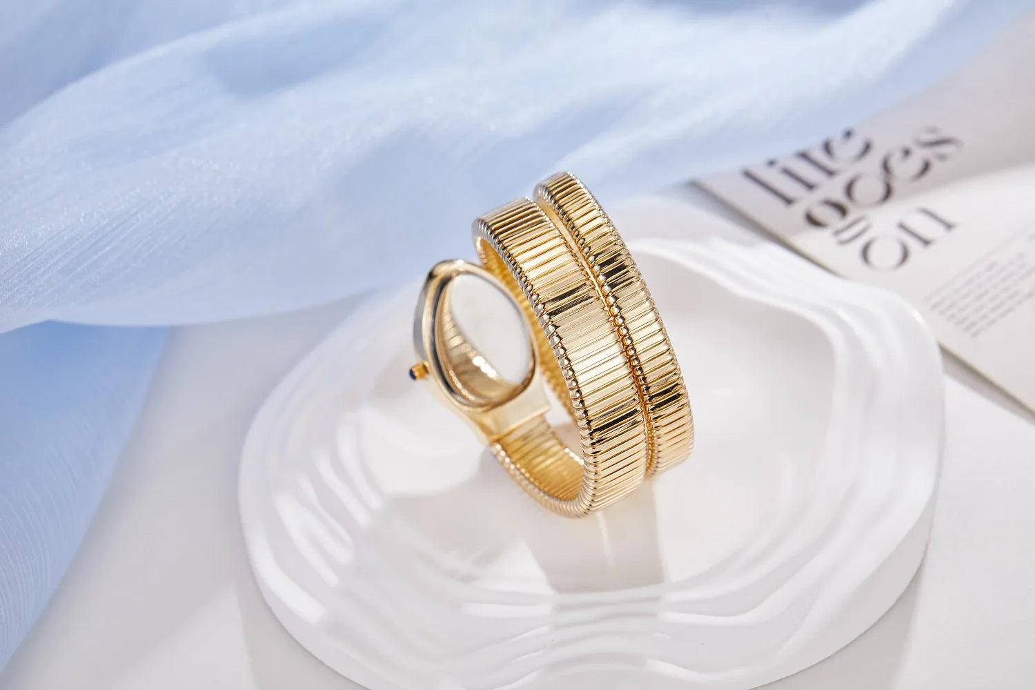 New Luxury Gold Silver Colour Snake Shaped Quartz Watches For Women - Elegant Fashionable Bracelet Wristwatches