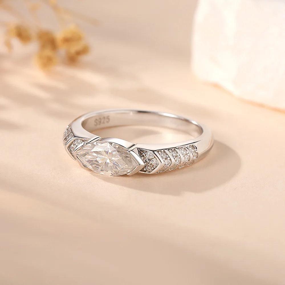 Angel's Eye Design 1CT 5*10MM VVS1 Moissanite Diamond Ring For Women Sterling Silver Engagement Wedding Jewellery