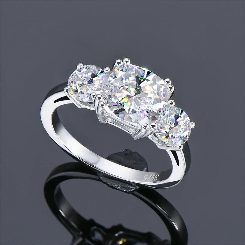 Fabulous Three Stone Round Cushion Cut Moissanite Diamonds Engagement Wedding Rings Silver Sparkling Jewellery