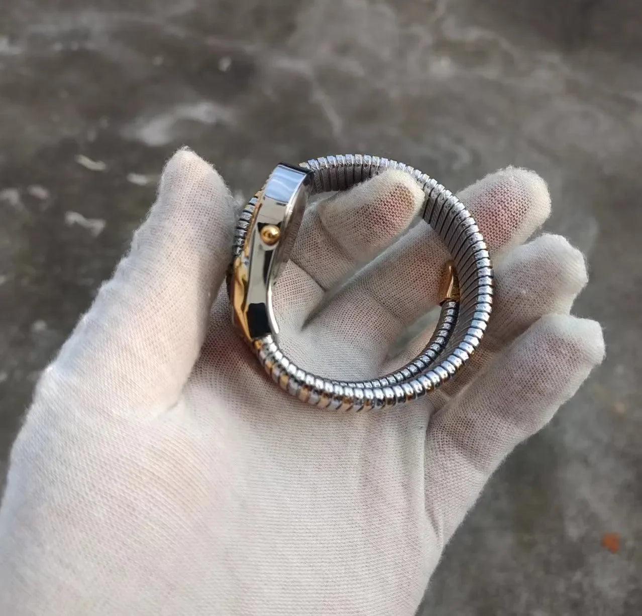 NEW Fashion Top Brand Casual High-End Snake Shape Zircon Diamonds Dress Steel Bracelet Quartz Ladies Watches