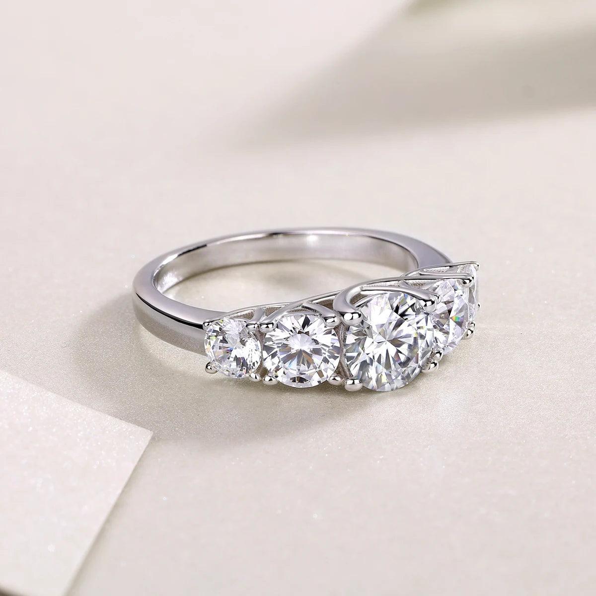 Elegant Jewellery Three Stone Moissanite Diamonds 18KGP Silver Engagement Wedding Ladies Rings with GRA Certificate