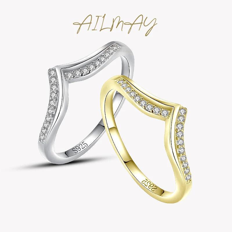 *NEW* Stylish Simple V Shape Sterling Silver AAAA High Quality Simulated Diamond Ring - The Jewellery Supermarket
