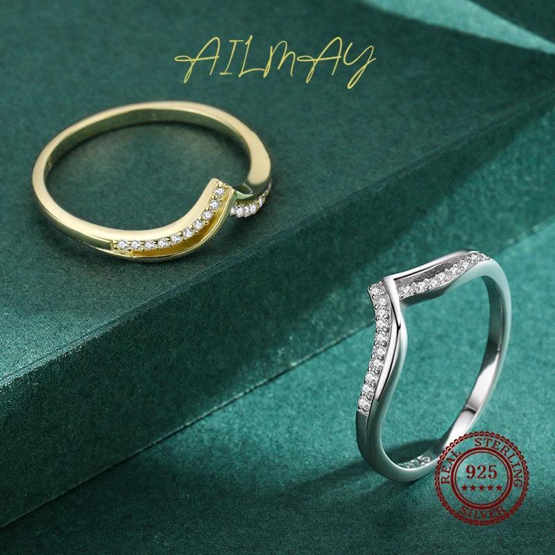 *NEW* Stylish Simple V Shape Sterling Silver AAAA High Quality Simulated Diamond Ring - The Jewellery Supermarket
