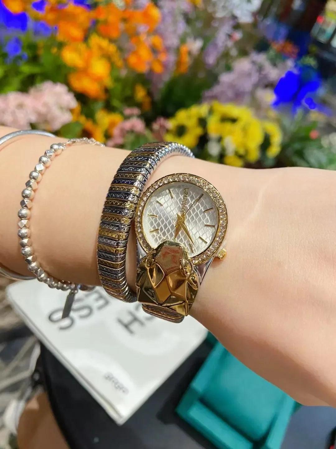 NEW Fashion Top Brand Casual High-End Snake Shape Zircon Diamonds Dress Steel Bracelet Quartz Ladies Watches