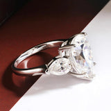 Waterdrop Shape 3 Stones 8 Carat Pear Cut Silver Moissanite Rings, 18K Gold Plated Engagement Wedding Jewellery
