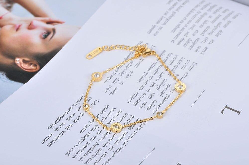 Classic Roman Numerals AAA+ Cubic Zirconia Diamonds Chain & Link Titanium Steel Bracelet - The Jewellery Supermarket
