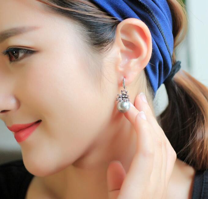 Exquisite Charming Fashion Imitation Pearl Earrings Inlaid Rhinestones - The Jewellery Supermarket
