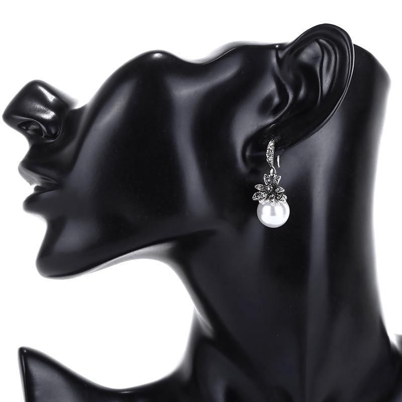 Exquisite Charming Fashion Imitation Pearl Earrings Inlaid Rhinestones - The Jewellery Supermarket