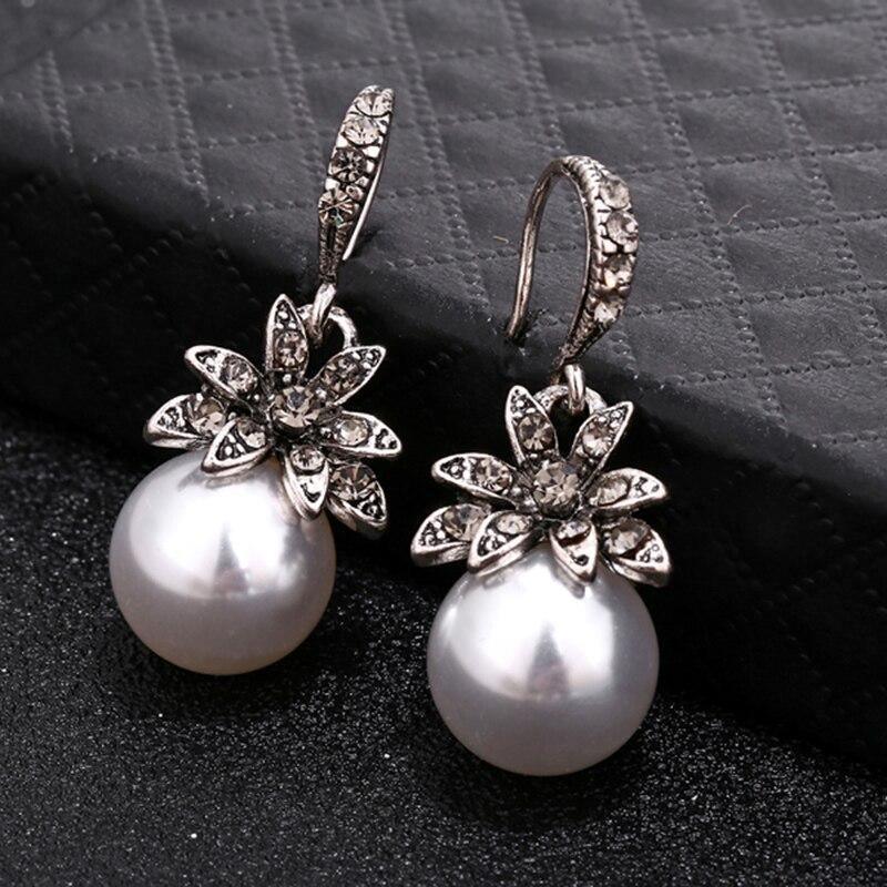 Exquisite Charming Fashion Imitation Pearl Earrings Inlaid Rhinestones - The Jewellery Supermarket