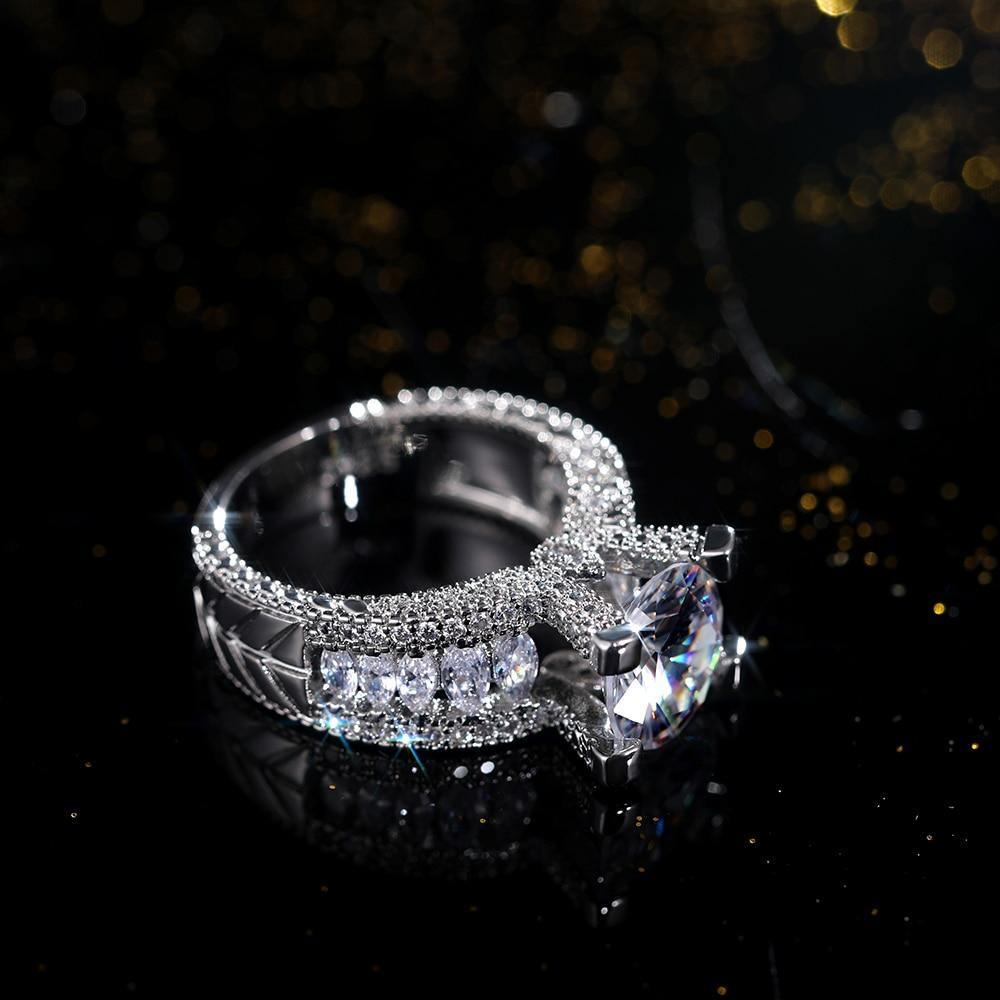 Gorgeous Big AAA+ Cubic Zirconia Diamonds Fine Wedding Anniversary Ring - The Jewellery Supermarket