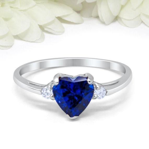 Mood Ring with Lovely Heart Design AAA Cubic Zirconia Crystals Prong Setting Silver Colour Ring - The Jewellery Supermarket