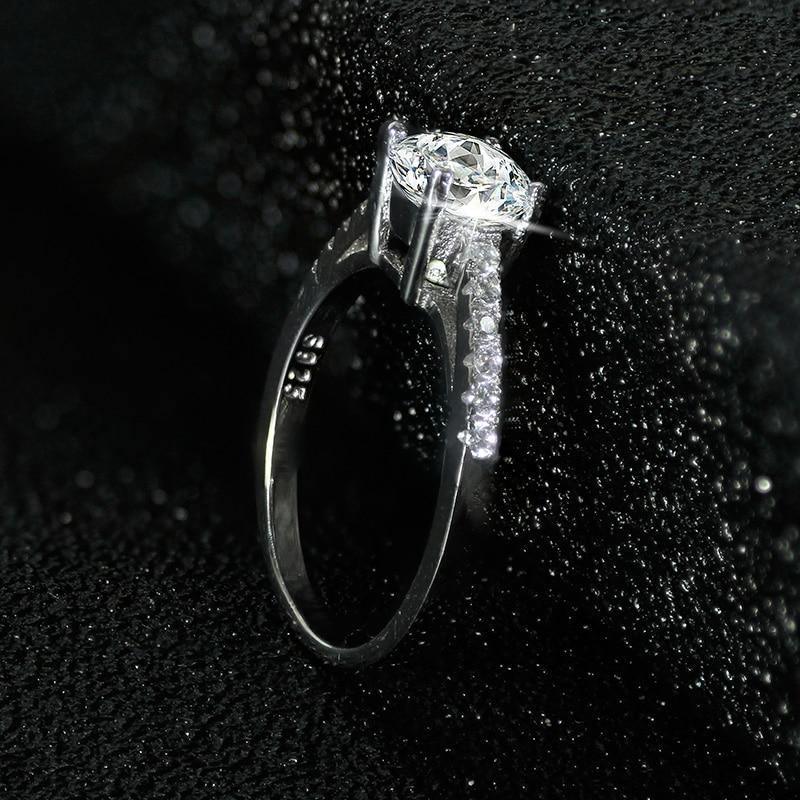 Original Sterling Silver 5mm Round Cut High Quality AAA+ Cubic Zirconia Diamonds Ring - The Jewellery Supermarket