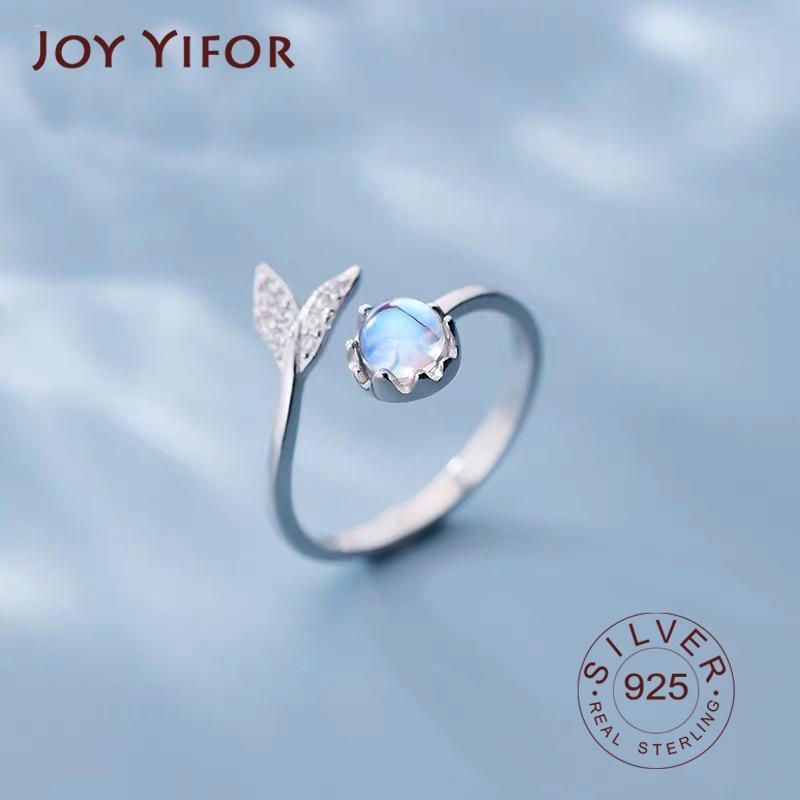 Pretty 925 Sterling Silver tail Moonstone Ring - Best Online Prices - The Jewellery Supermarket