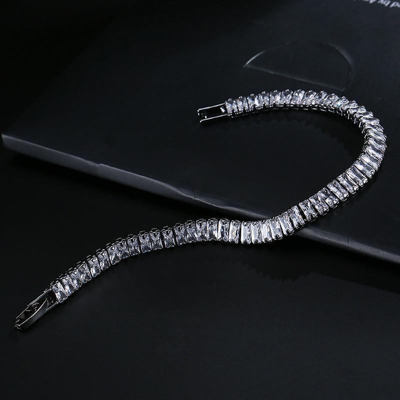 GREAT GIFTS - Luxury AAA+ Cubic Zirconia Diamonds Princess Cut Tennis Bracelet - The Jewellery Supermarket