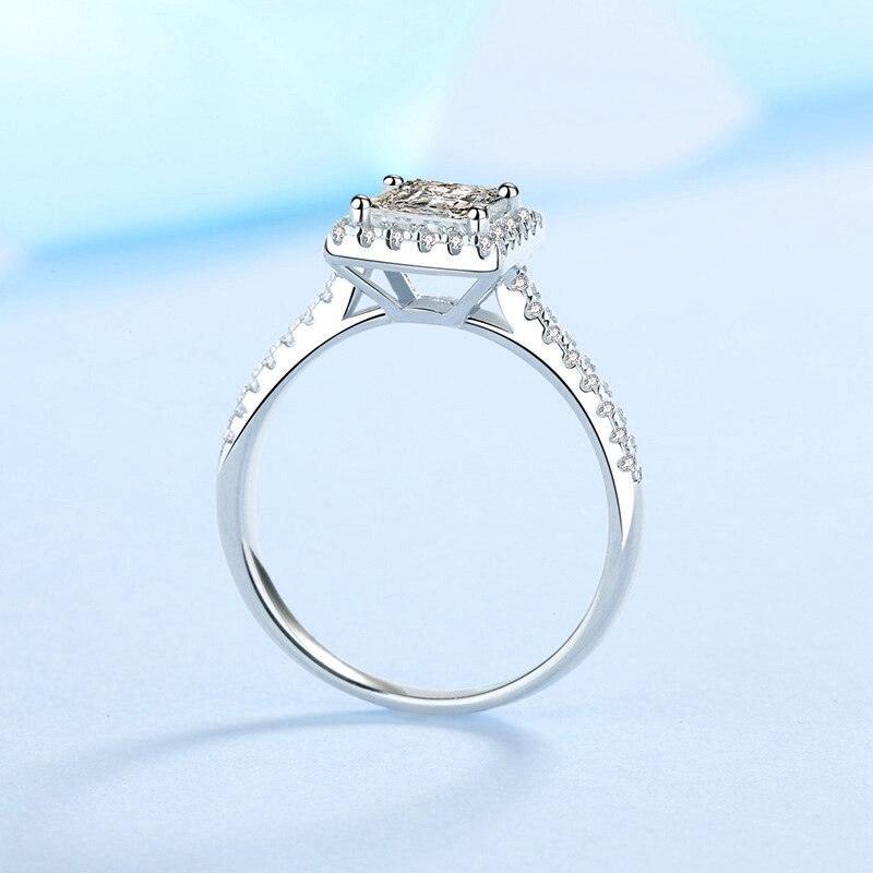1 CT Princess Cut High Quality Moissanite Diamonds Halo Wedding Promise Ring For Women - Luxury Jewellery - The Jewellery Supermarket