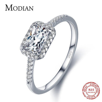 Dazzling Silver Sparkling Clear AAA+ Cubic Zirconia Diamonds Ring - The Jewellery Supermarket