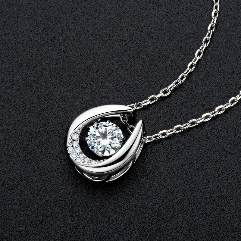 Best Seller - Lucky Horseshoe D-Color 0.8ct Dancing High Quality Moissanite Diamonds Necklace - Ideal Gift - The Jewellery Supermarket
