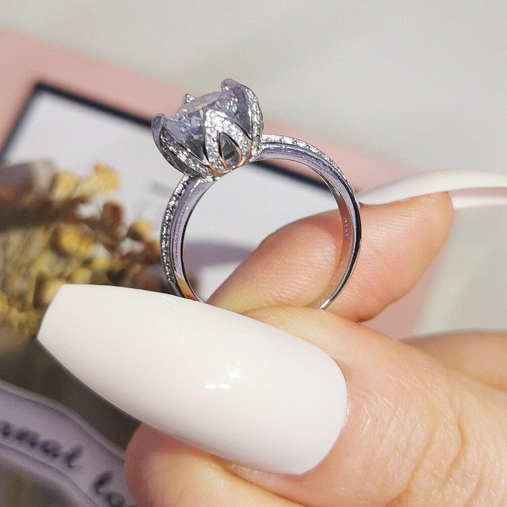 Marvellous Luxury AAA+ Cubic Zirconia Lotus Engagement Ring - The Jewellery Supermarket