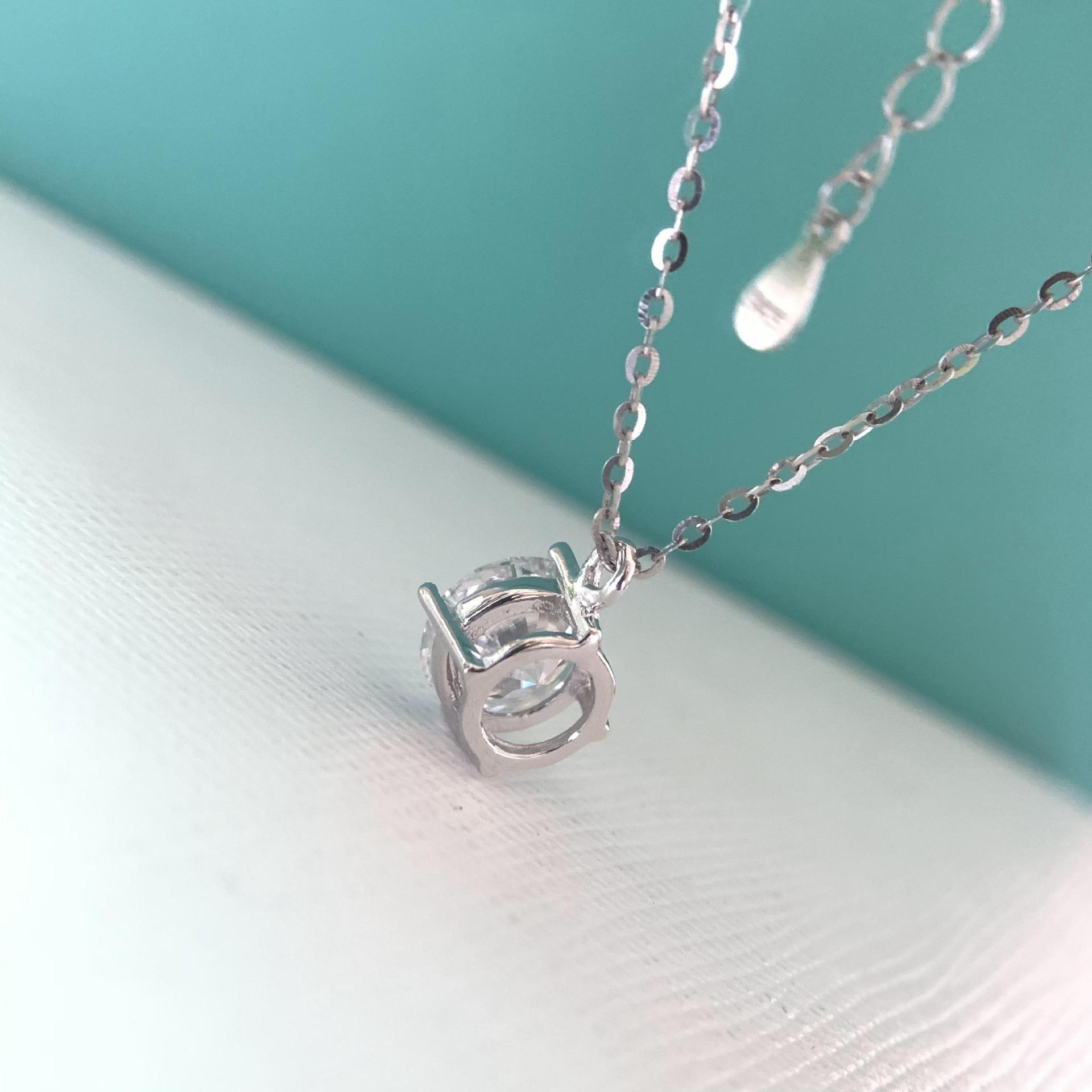 Sensational Classic Round Cut VVS 0.5/1/2 Carat High Quality Moissanite Diamonds Necklace- Fine Jewellery - The Jewellery Supermarket