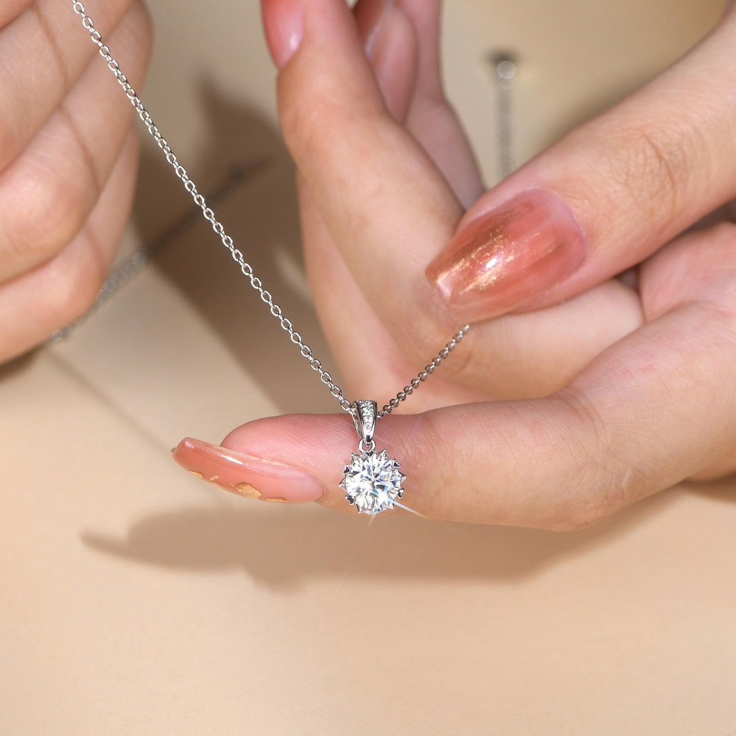 1 Carat Round Brilliant Cut D Color High Quality Moissanite Diamonds Necklace - Luxury Gemstone Necklace - The Jewellery Supermarket