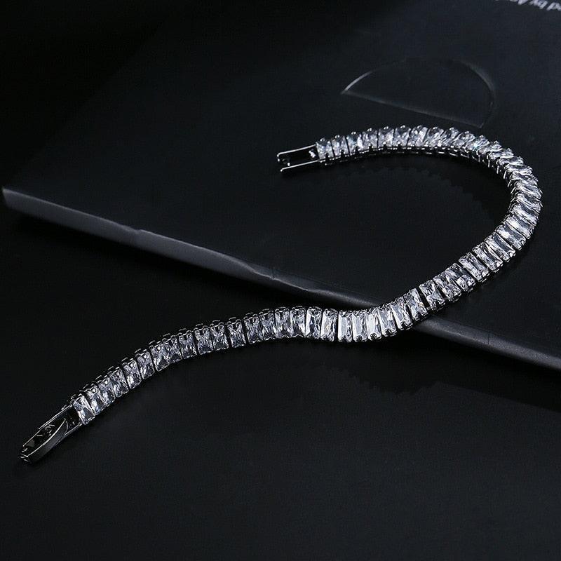 GREAT GIFTS - Luxury AAA+ Cubic Zirconia Diamonds Princess Cut Tennis Bracelet - The Jewellery Supermarket