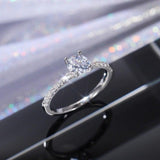 Brilliant Round ♥︎ High Quality AAA+ Cubic Zirconia Diamonds ♥︎ Luxury Engagement Ring - The Jewellery Supermarket