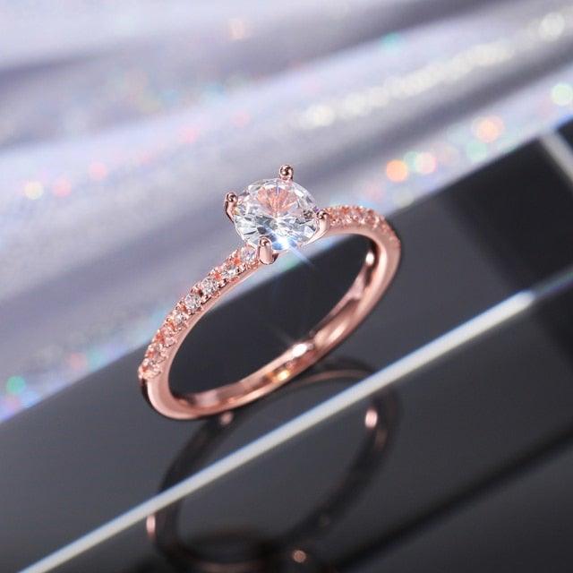 Brilliant Round ♥︎ High Quality AAA+ Cubic Zirconia Diamonds ♥︎ Luxury Engagement Ring - The Jewellery Supermarket