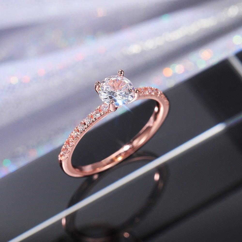 Brilliant Round ♥︎ High Quality AAA+ Cubic Zirconia Diamonds ♥︎ Luxury Engagement Ring - The Jewellery Supermarket