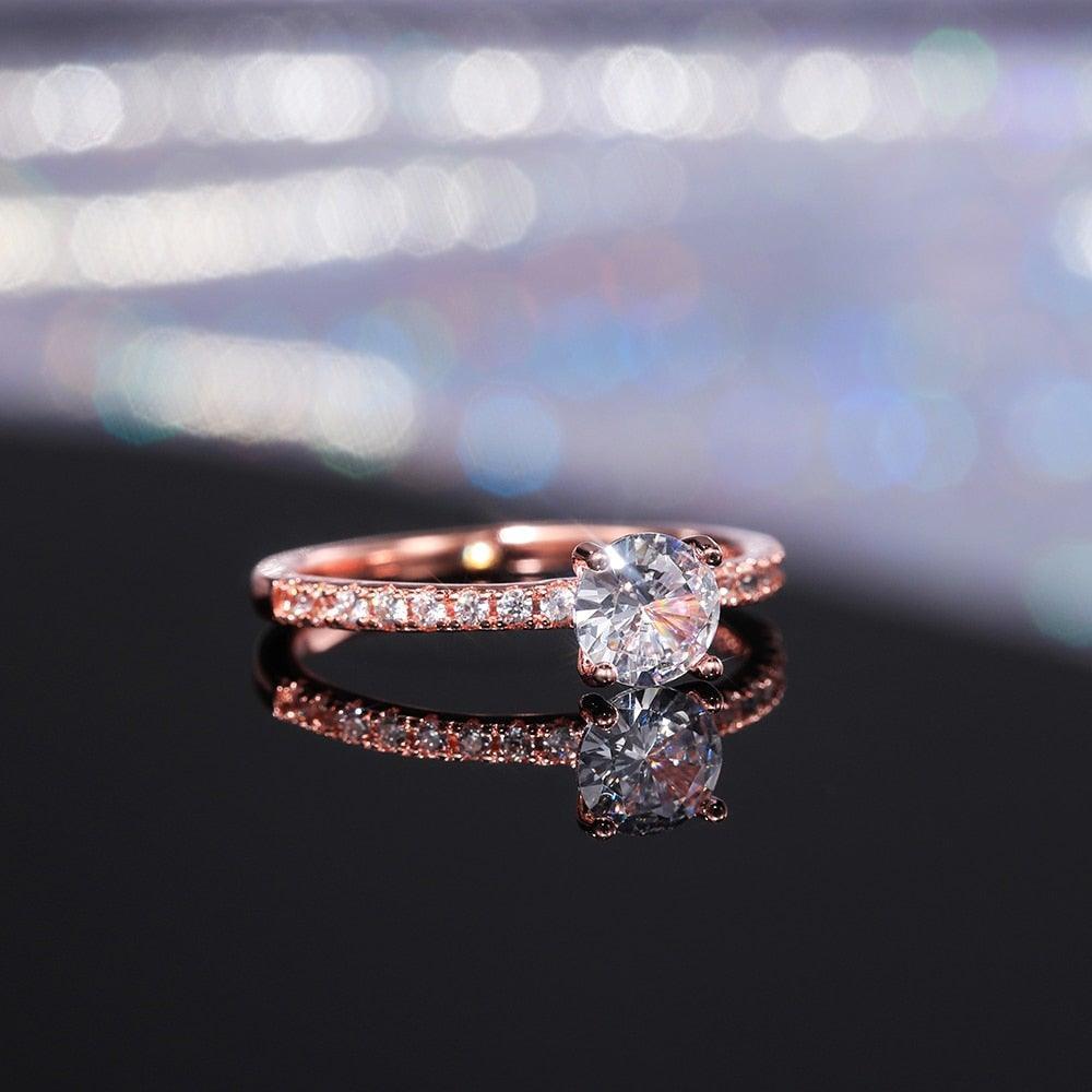 Brilliant Round ♥︎ High Quality AAA+ Cubic Zirconia Diamonds ♥︎ Luxury Engagement Ring - The Jewellery Supermarket