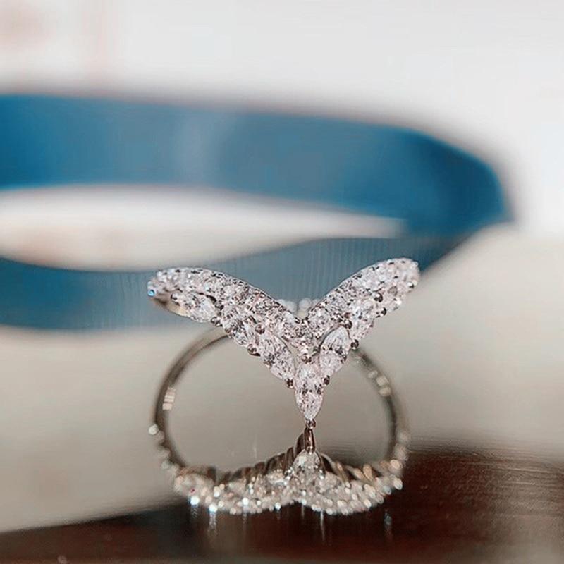 Fashion Design V Shaped Brilliant ♥︎ High Quality AAA+ Cubic Zirconia Diamonds ♥︎ New Trendy Ring - The Jewellery Supermarket