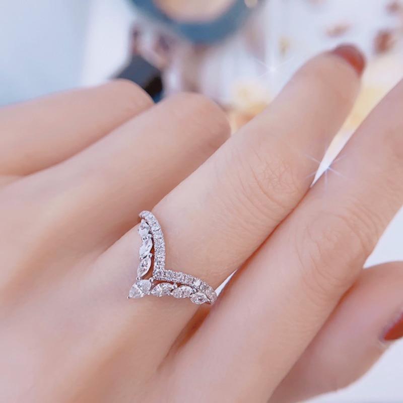 Fashion Design V Shaped Brilliant ♥︎ High Quality AAA+ Cubic Zirconia Diamonds ♥︎ New Trendy Ring - The Jewellery Supermarket