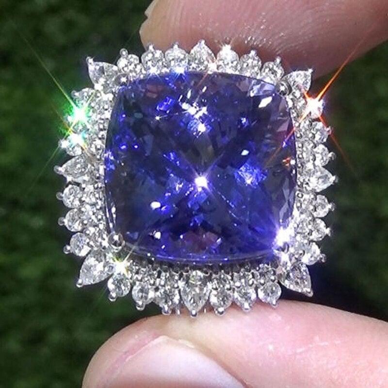 Blue ♥︎ High Quality AAA+ Cubic Zirconia Diamonds ♥︎ Elegant Lady's Ring - The Jewellery Supermarket