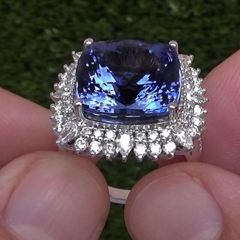 Blue ♥︎ High Quality AAA+ Cubic Zirconia Diamonds ♥︎ Elegant Lady's Ring - The Jewellery Supermarket