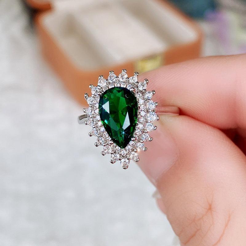 *NEW* Luxury Bright Green Pear-shaped Crystal Noble Lady Vintage Style Women's Rings - The Jewellery Supermarket