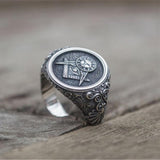 Best Gifts - Vintage Men's Templar Masonic Signet Ring - The Jewellery Supermarket