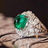 *NEW* Dazzling Green High Quality AAA+ Cubic Zirconia Diamonds Noble Ring - The Jewellery Supermarket