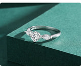 Fashion Sparkling 1.0ct AAAA Lab Created Diamond 925 Sterling Silver Ring