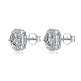 Stunning 0.5ct/1ct D Colour VVS Moissanite Diamonds Stud Earrings - 925 Silver Classic Fine Jewellery For Women - The Jewellery Supermarket