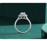 Classic Luxury Oval Dazzling 1.5 Karat AAAA Lab Created Diamond 925 Silver Ring